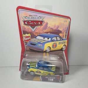 Disney Pixar Cars - RACE OFFICIAL TOM World Of Cars 2008 - 1:55 Diecast